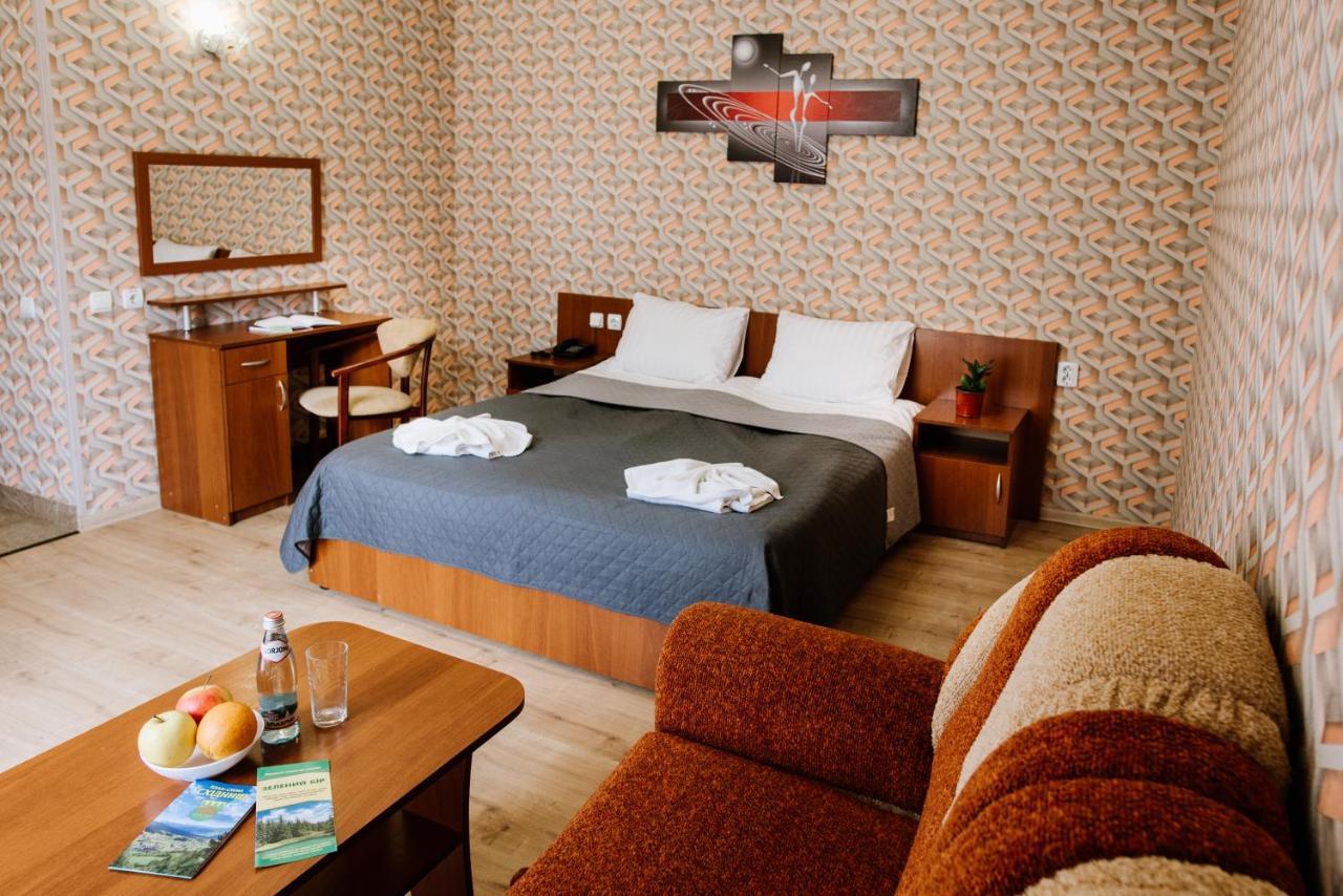 Zelenyy Bir Hotel Skhidnytsia Exterior foto